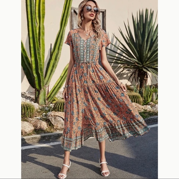 Woman’s Multi Color Boho Midi Dress - Picture 5 of 8